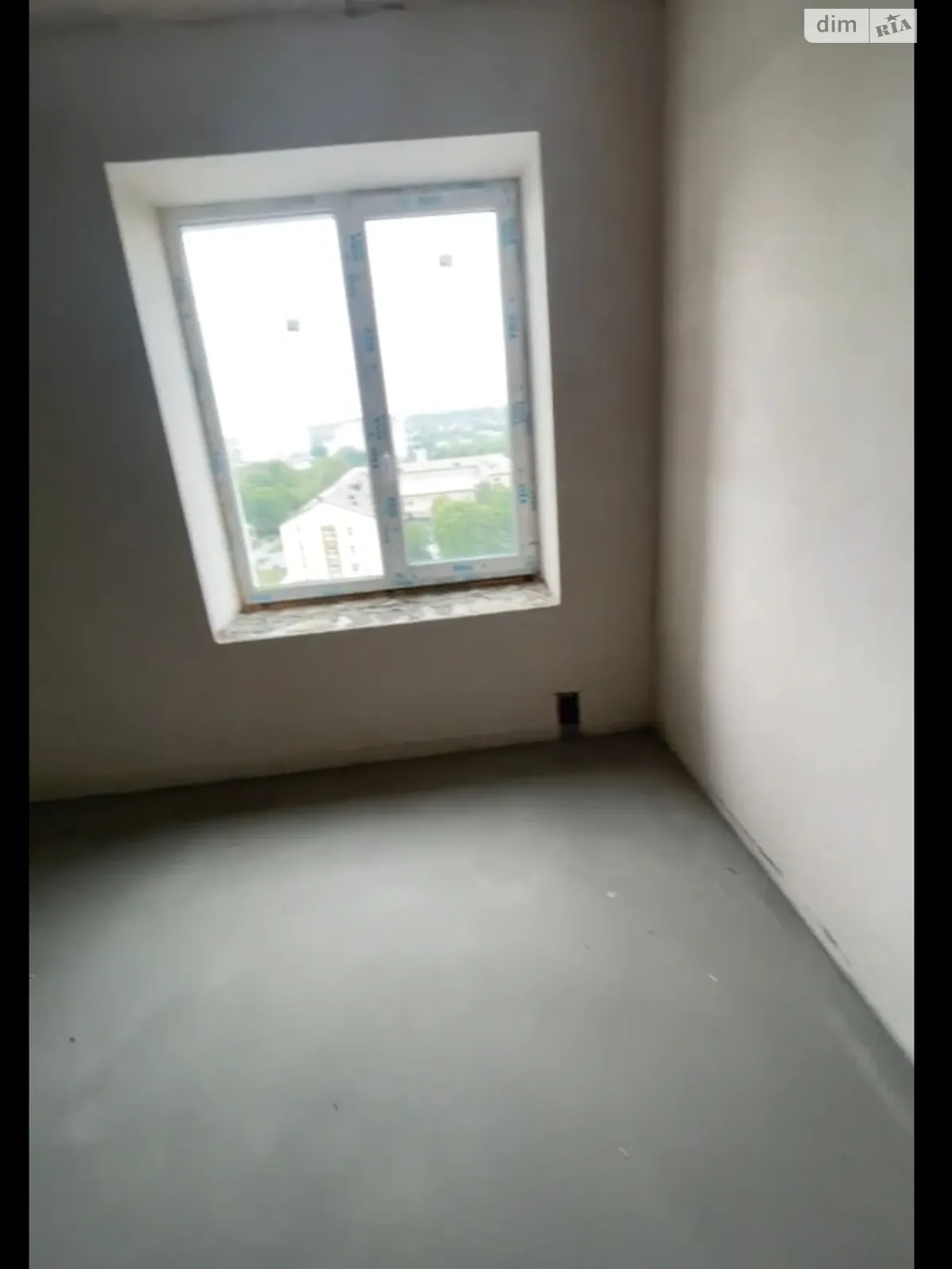Продается 1-комнатная квартира 38 кв. м в Буче, ул. Ивана Кожедуба, 4Г - фото 1
