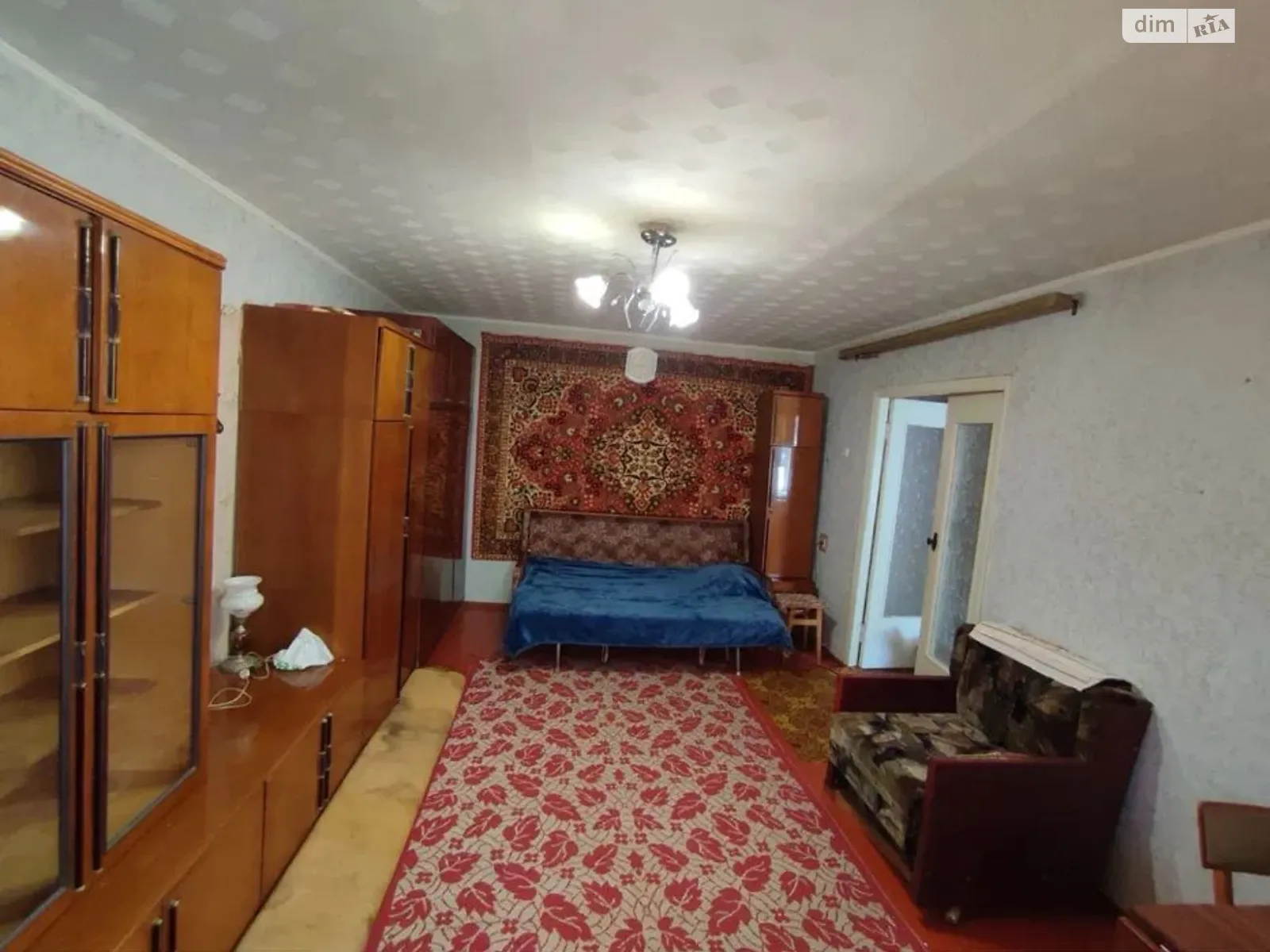 Продается 1-комнатная квартира 38 кв. м в Полтаве - фото 1