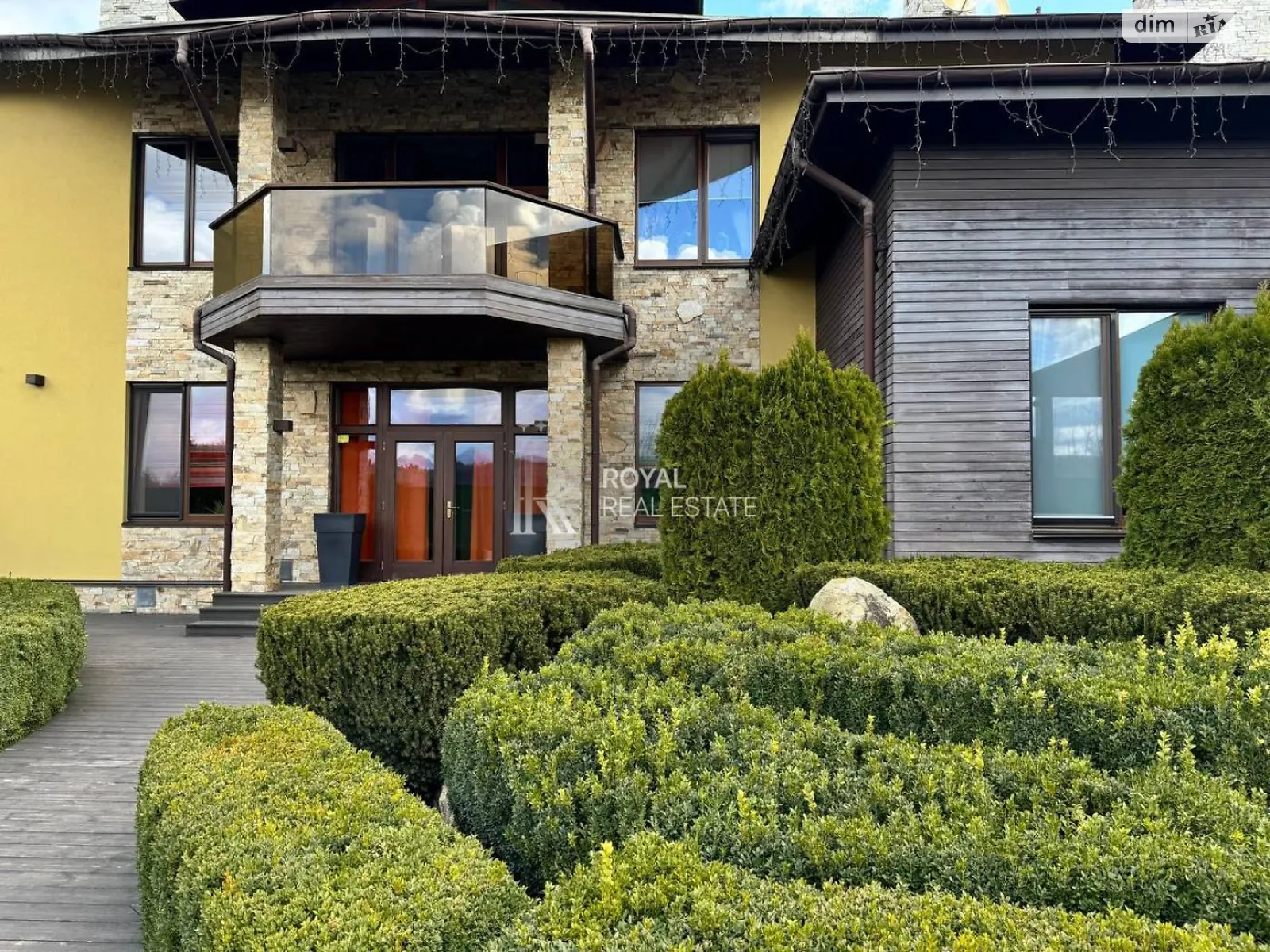 Сдается в аренду дом на 2 этажа 650 кв. м с садом, цена: 5500 $ - фото 1