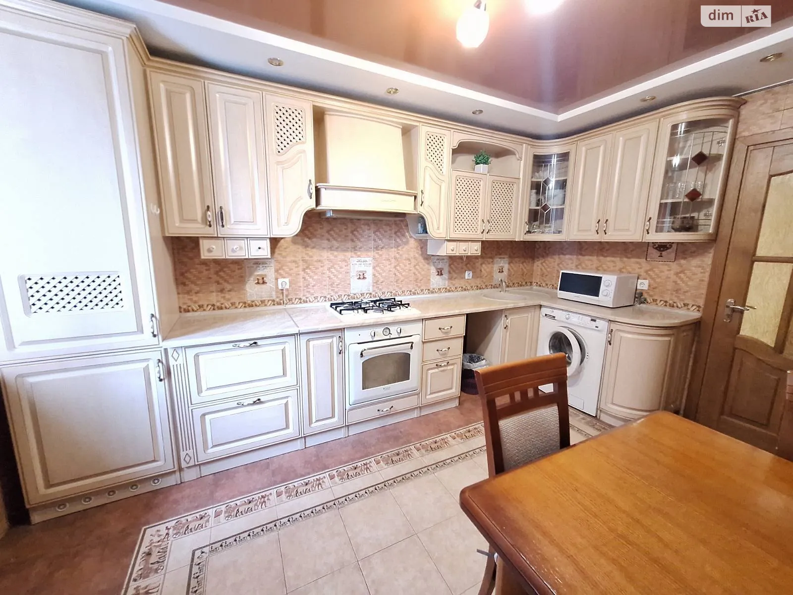 2-комнатная квартира 70 кв. м в Тернополе, ул. Полевого Омельяна - фото 1