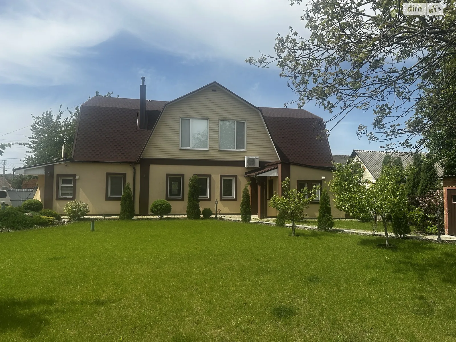 Продается дом на 2 этажа 235.6 кв. м с террасой, цена: 150000 $ - фото 1