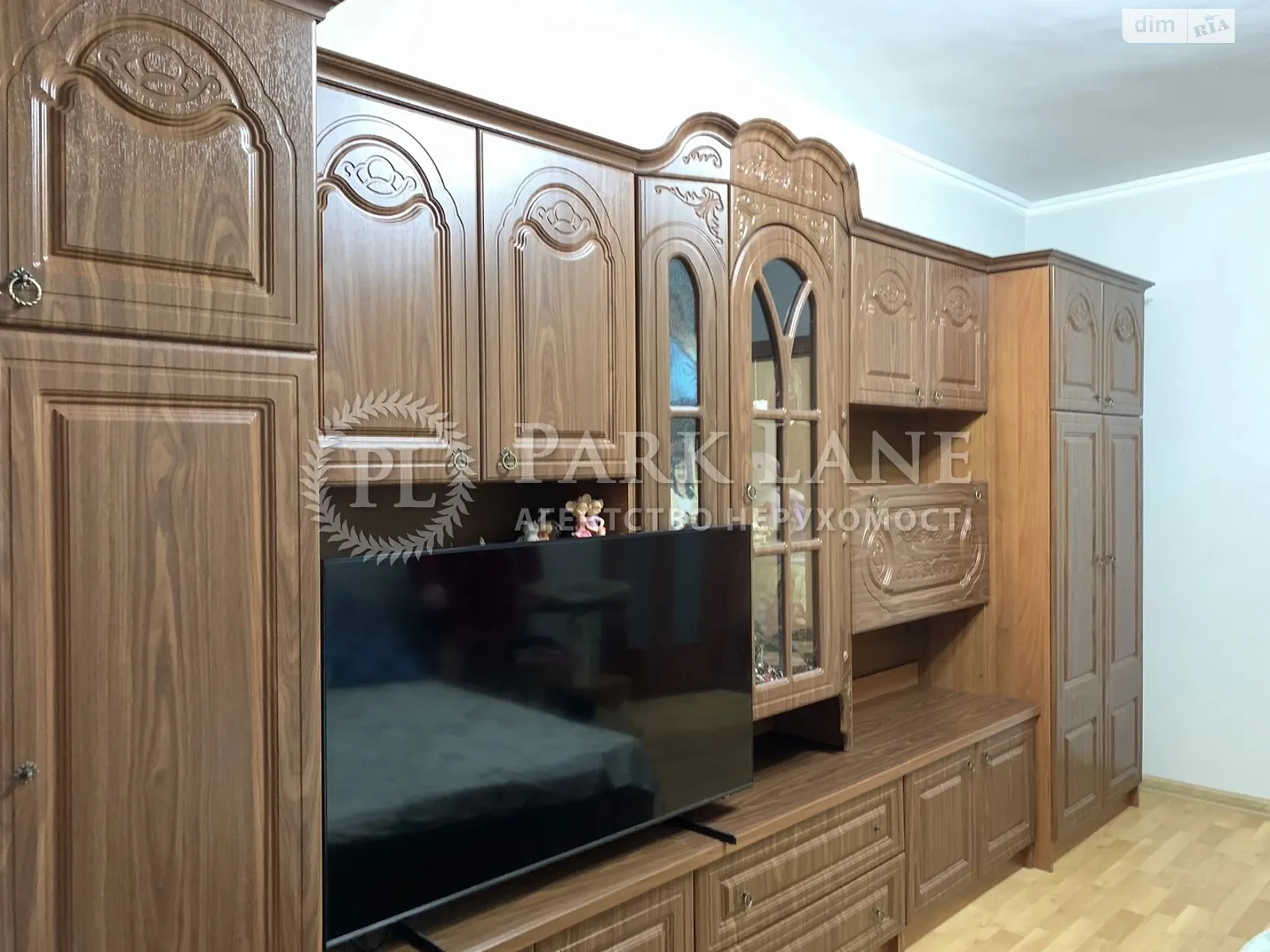 Продается 1-комнатная квартира 43 кв. м в Киеве, ул. Елены Пчилки, 4 - фото 1