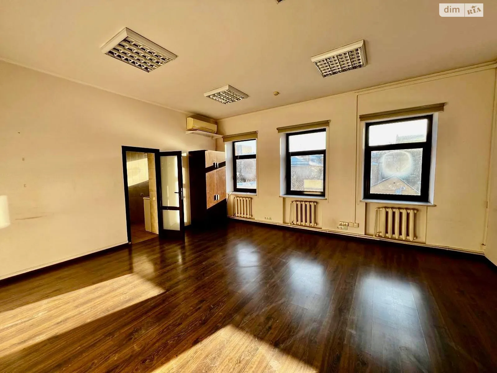 Здається в оренду офіс 130 кв. м в бізнес-центрі, цена: 39000 грн - фото 1