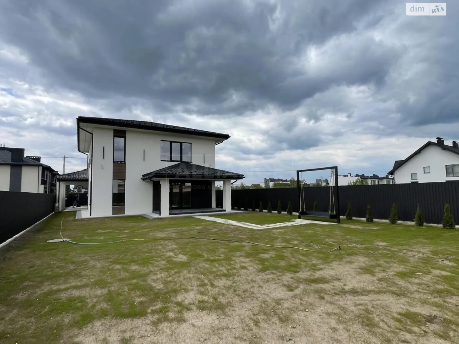 Продається будинок 2 поверховий 160 кв. м з каміном, цена: 195000 $ - фото 1
