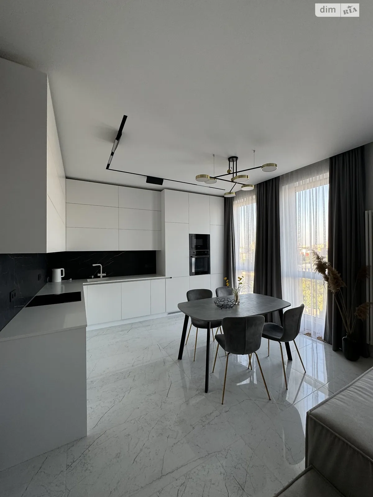 Продается 3-комнатная квартира 101.7 кв. м в Харькове, ул. Клочковская, 117 - фото 1