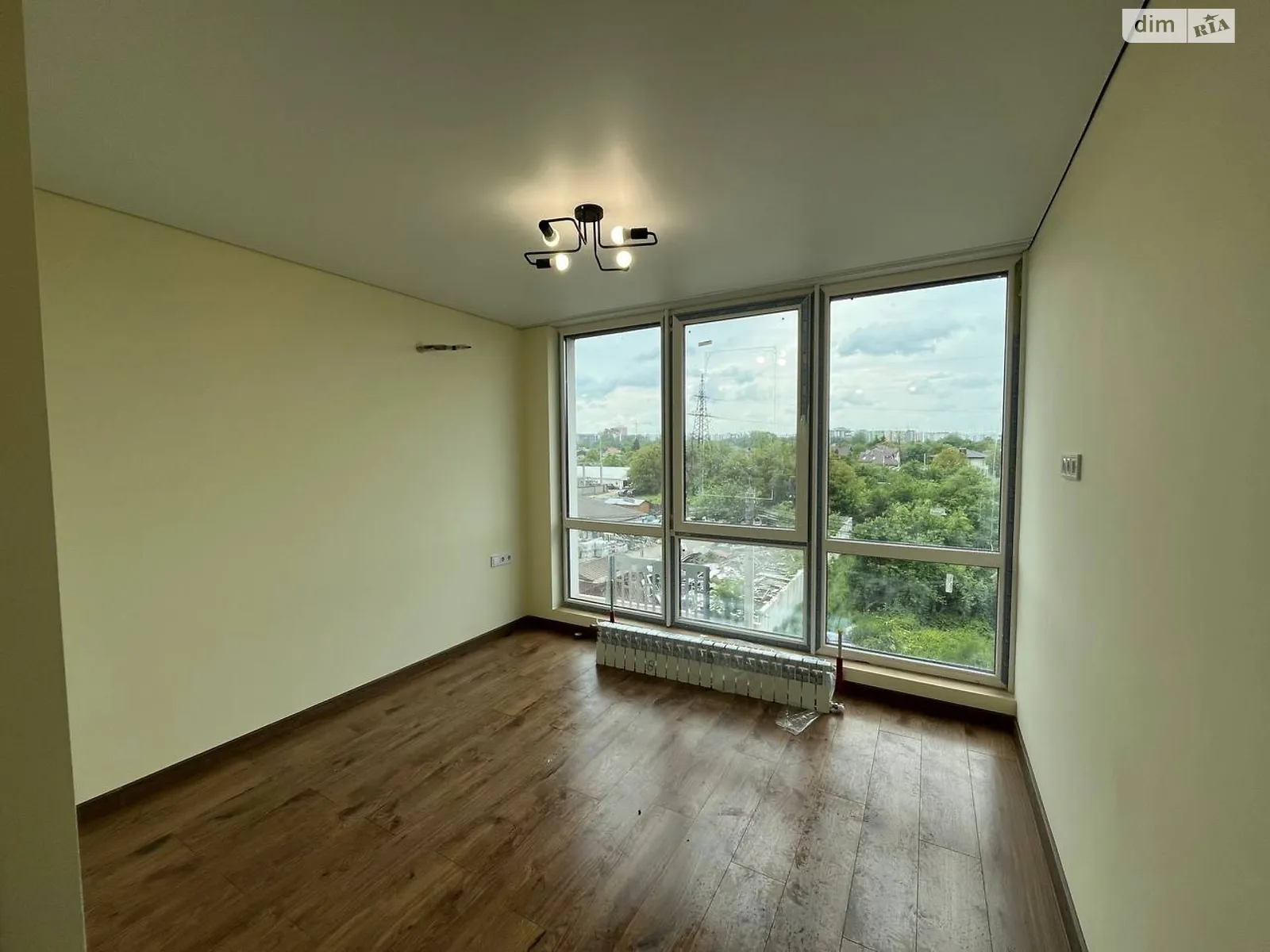 Продается 1-комнатная квартира 27 кв. м в Ивано-Франковске, ул. Левицкого Романа, 10А - фото 1