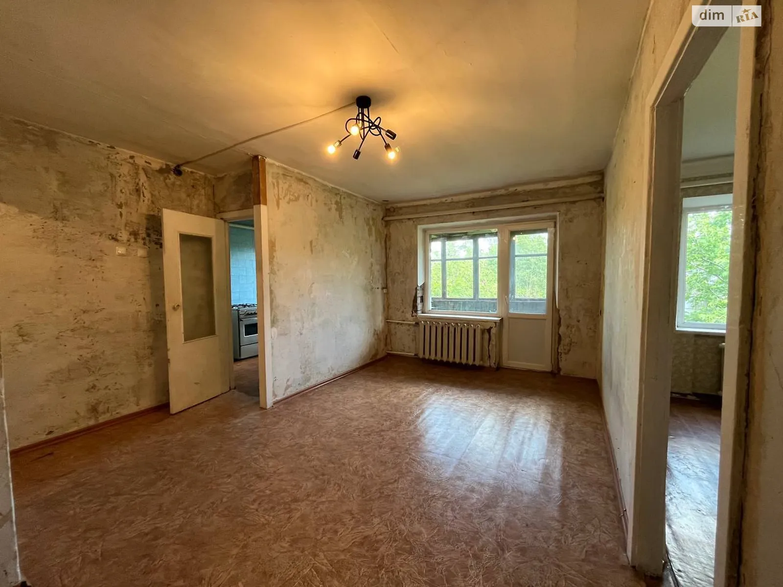 Продается 2-комнатная квартира 42 кв. м в Кривом Роге, просп. Университетский(Гагарина), 48 - фото 1