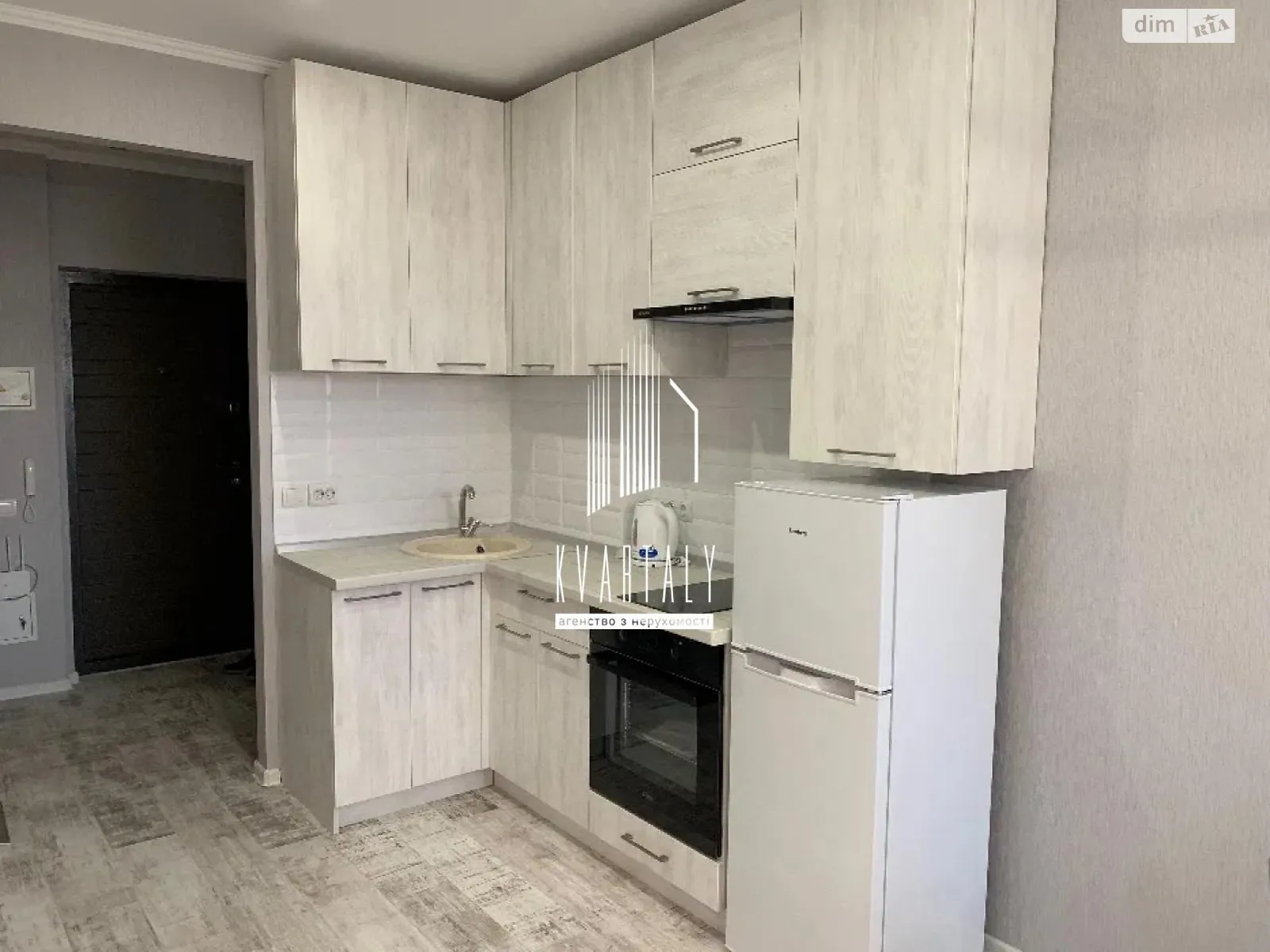 Сдается в аренду 1-комнатная квартира 32 кв. м в Киеве, просп. Соборности, 17 - фото 1