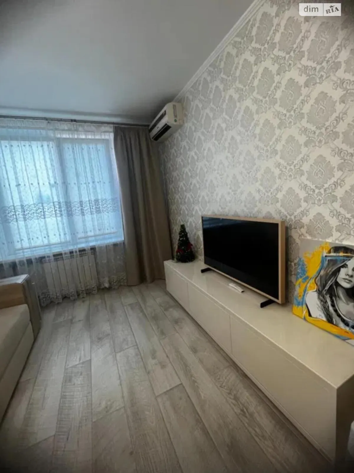 Продається 2-кімнатна квартира 45 кв. м у Києві, просп. Павла Тичини, 20 - фото 1