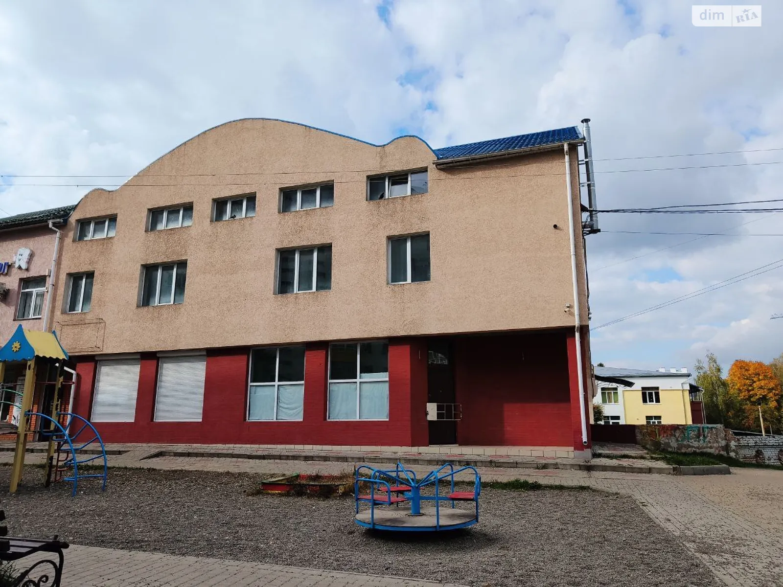 Продается помещения свободного назначения 416 кв. м в 3-этажном здании, цена: 250000 $ - фото 1