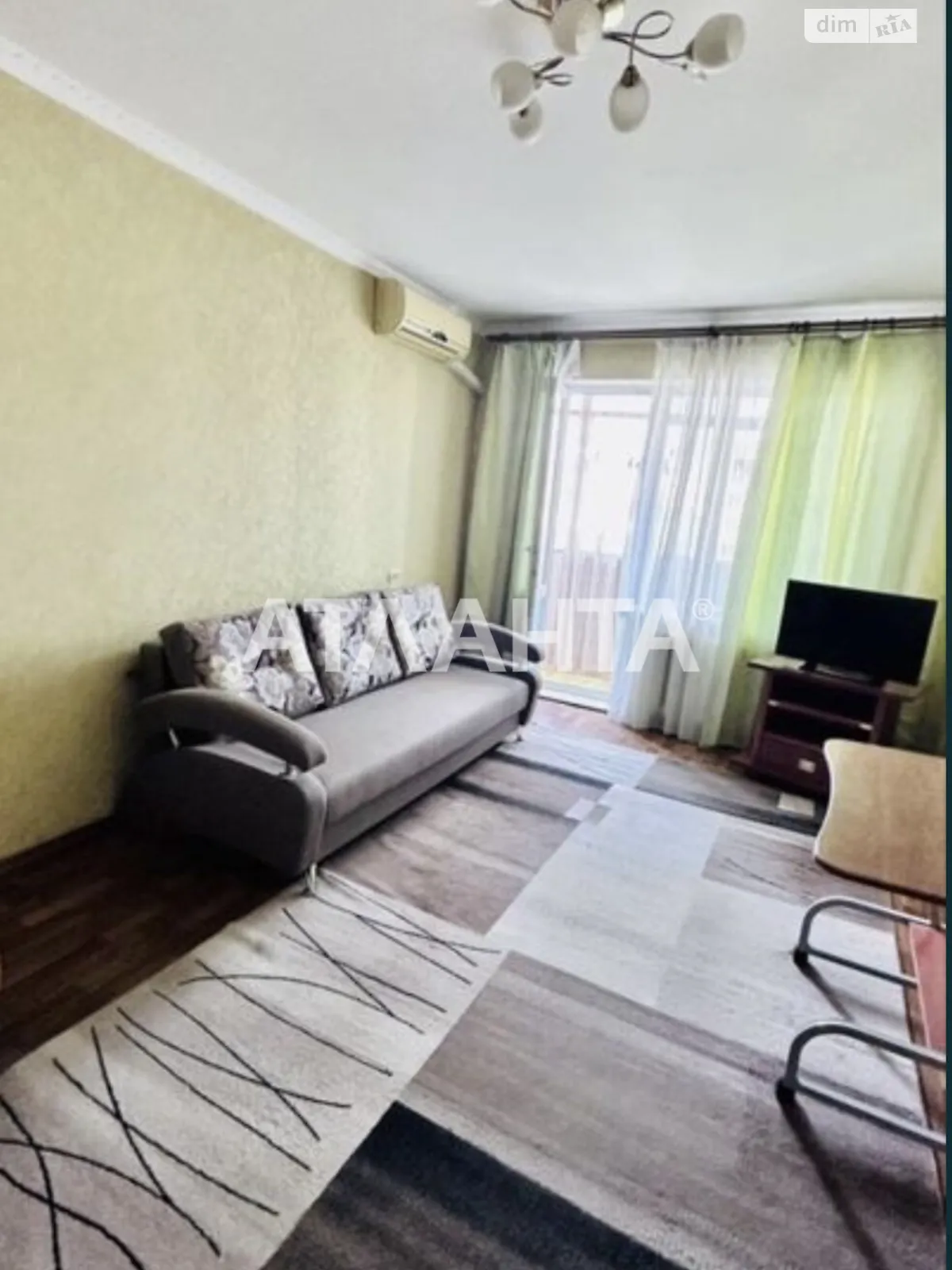 Продається 1-кімнатна квартира 34 кв. м у Одесі, вул. Сім'ї Глодан(Ільфа і Петрова) - фото 1