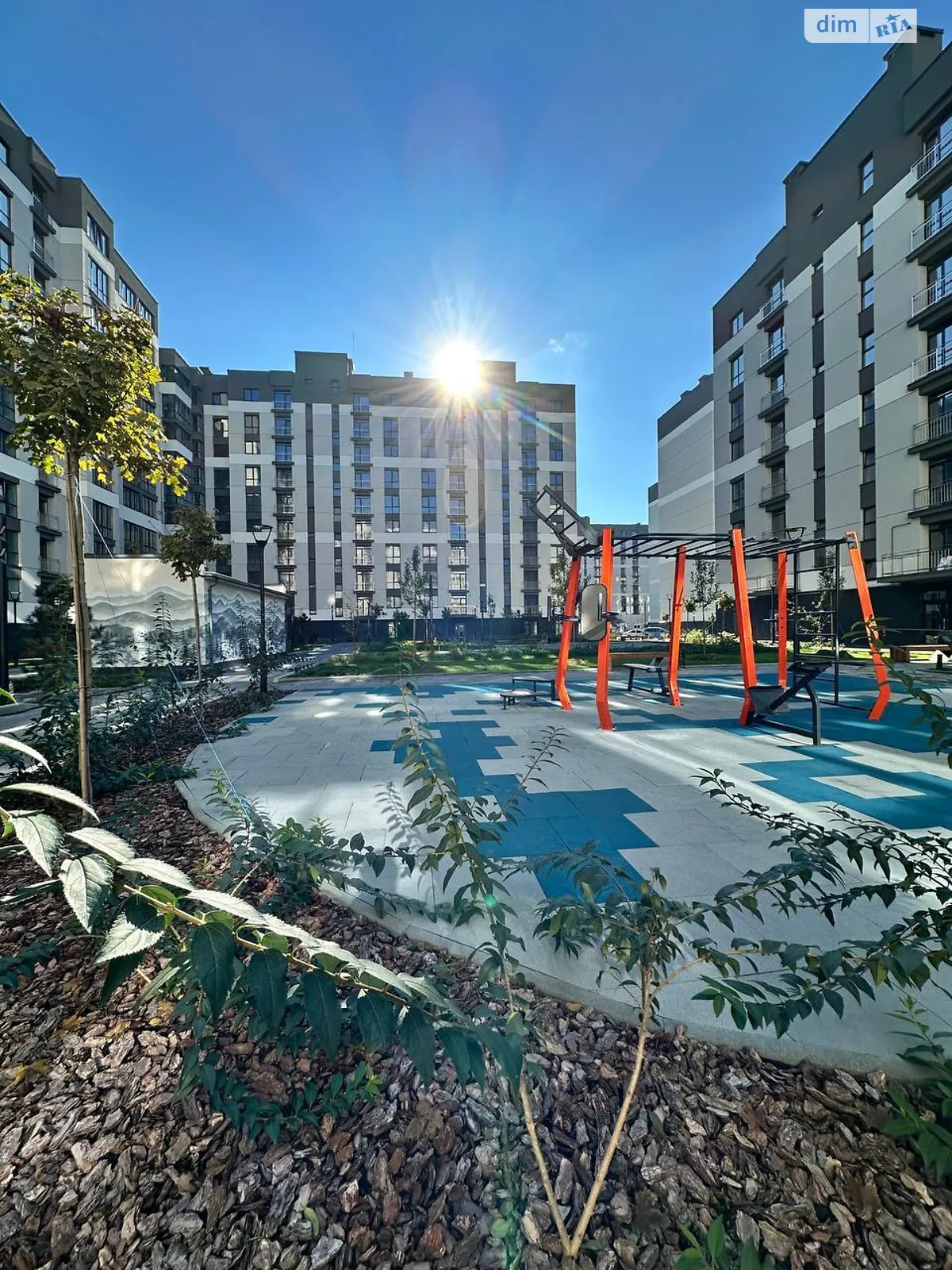Продается 3-комнатная квартира 80.7 кв. м в Ивано-Франковске, цена: 62990 $ - фото 1