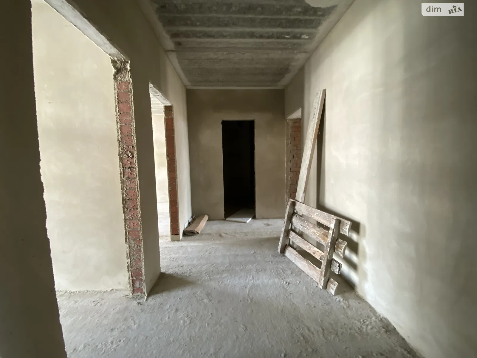 Продается 2-комнатная квартира 62.5 кв. м в Ивано-Франковске, ул. Довженко А., 31В - фото 1