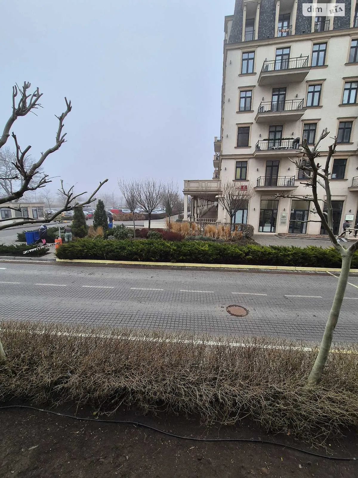 Продается офис 43 кв. м в бизнес-центре, цена: 43000 $ - фото 1