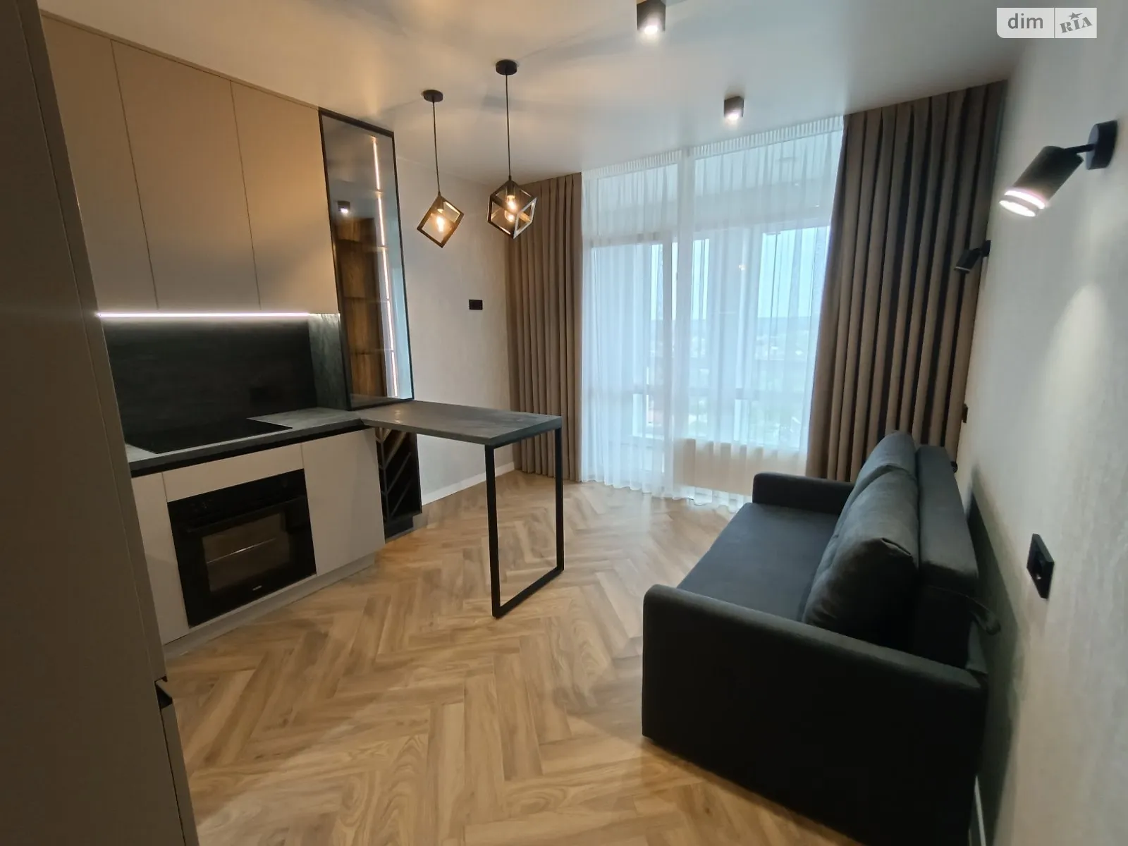 Продается 1-комнатная квартира 46.9 кв. м в Броварах, ул. Киевская - фото 1