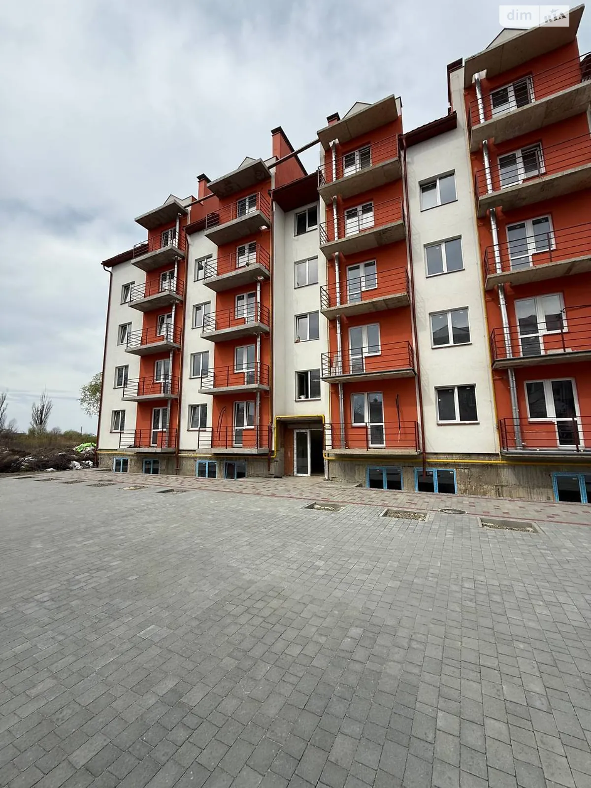 Продается 2-комнатная квартира 65 кв. м в Ужгороде, ул. Еньковская - фото 1