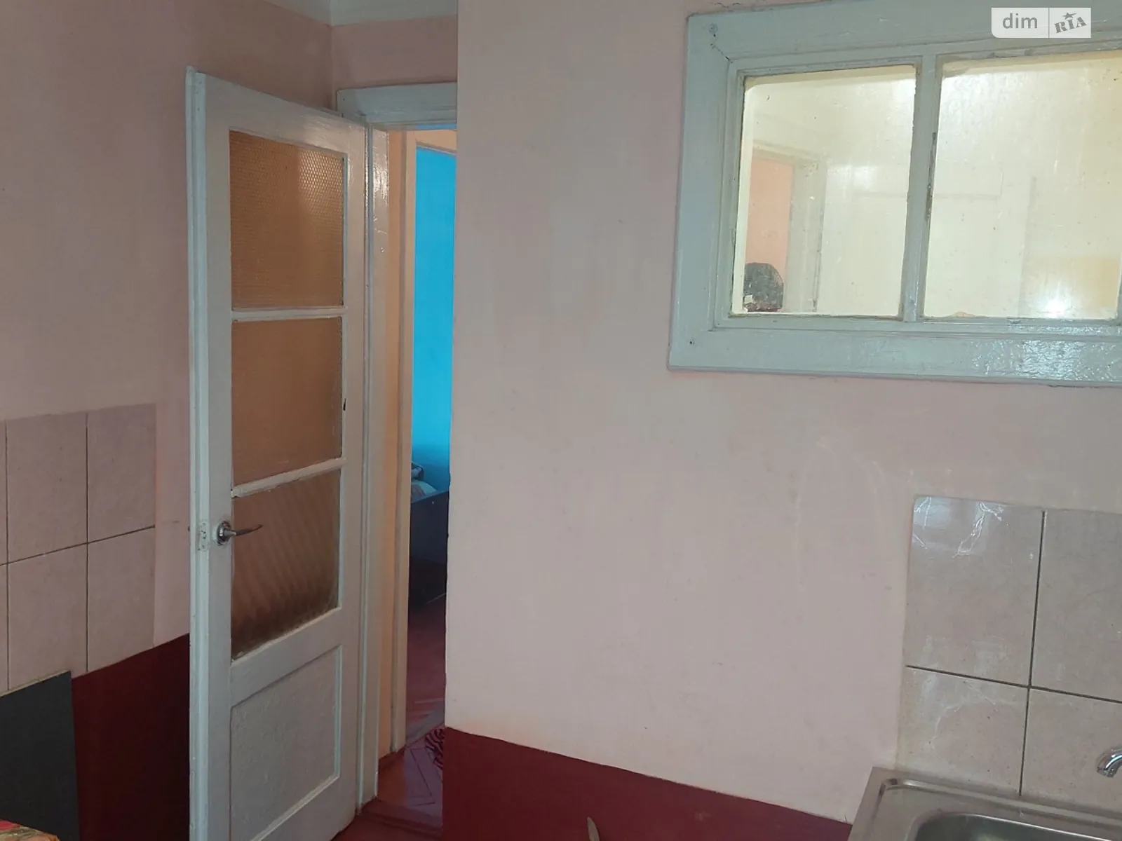 Продается 2-комнатная квартира 46 кв. м в Мукачеве, ул. Латоричная, 3 - фото 1