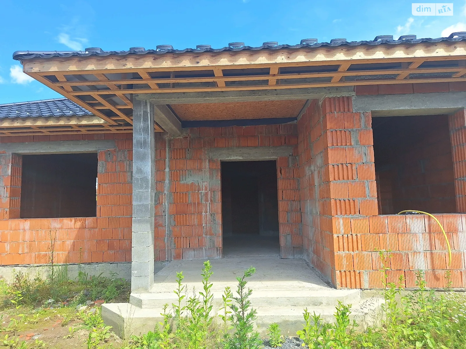 Продается одноэтажный дом 204 кв. м с камином, цена: 140000 $ - фото 1