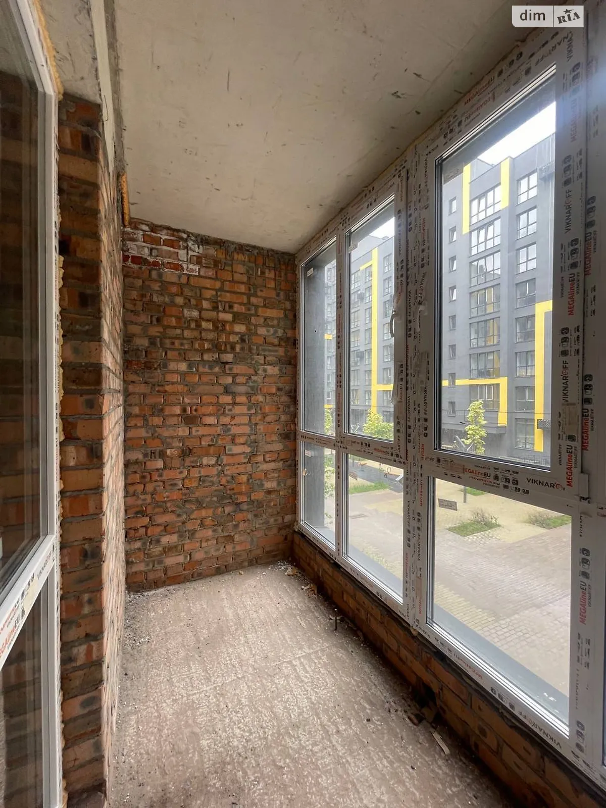 Продается 2-комнатная квартира 72 кв. м в Львове, ул. Железнодорожная - фото 1