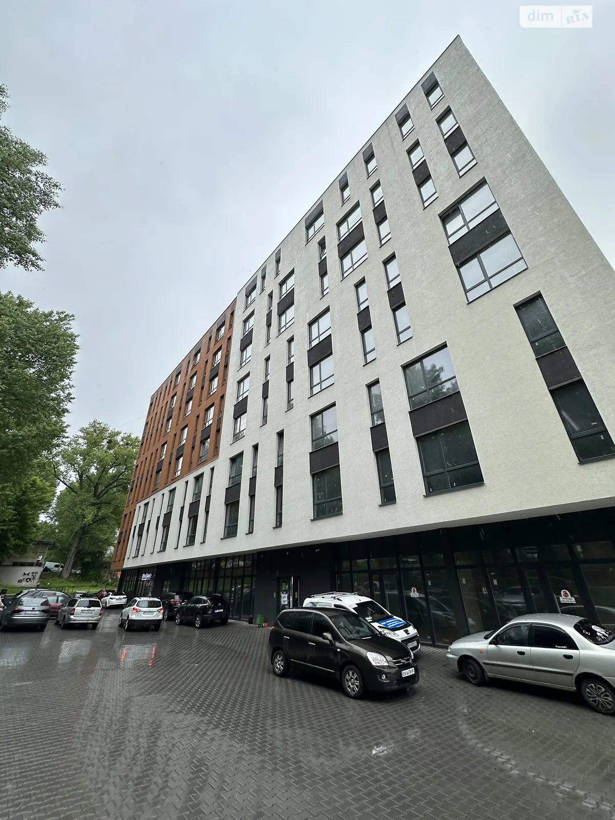 Сдается в аренду офис 41.1 кв. м в бизнес-центре, цена: 14000 грн - фото 1