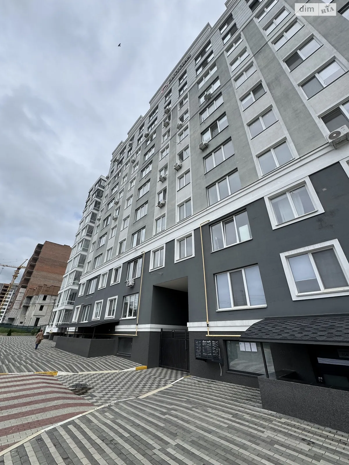 Продається 1-кімнатна квартира 43 кв. м у Бучі, вул. Івана Кожедуба, 8А - фото 1