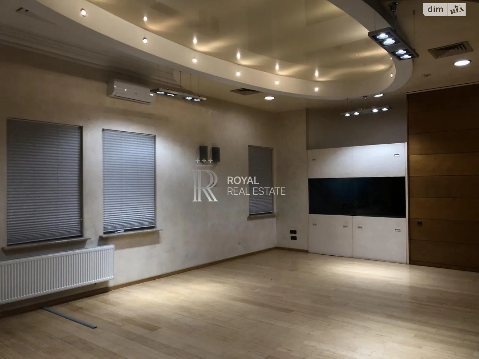 Сдается в аренду офис 1192 кв. м в бизнес-центре, цена: 16688 $ - фото 1