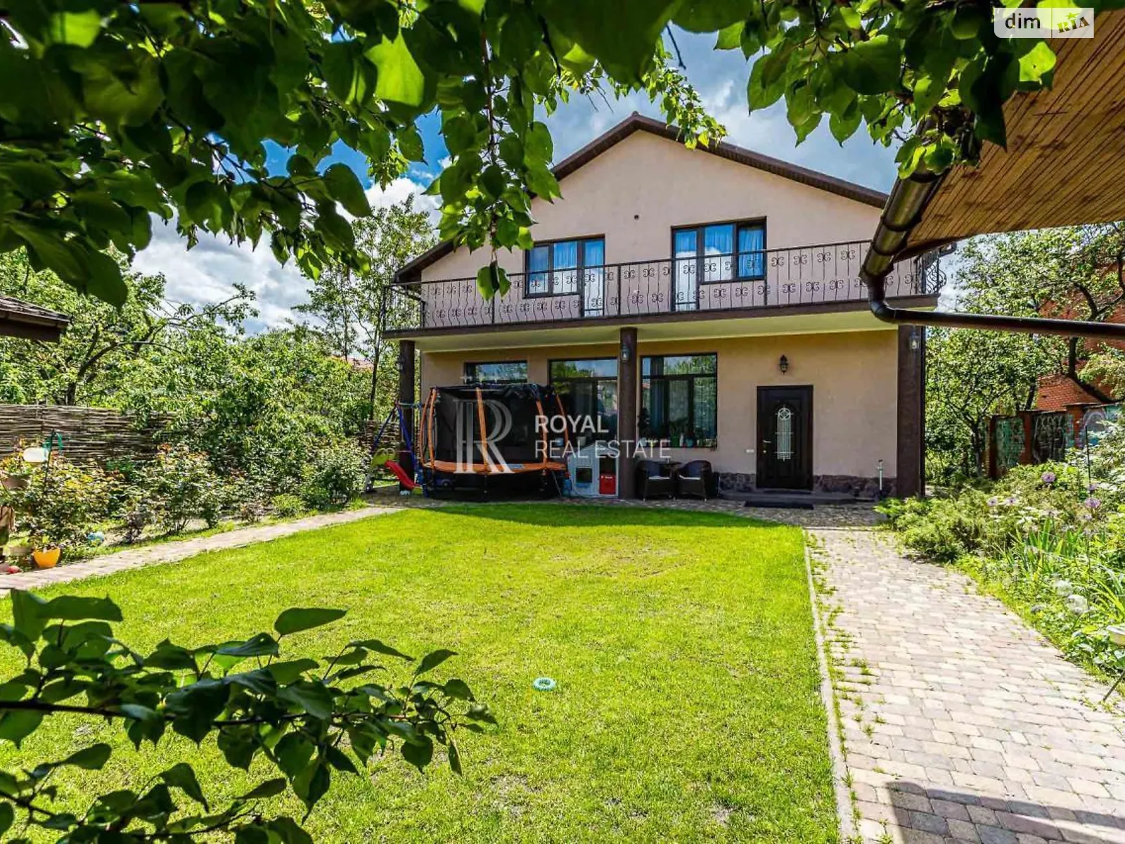 Продается дом на 2 этажа 200 кв. м с террасой, цена: 270000 $ - фото 1