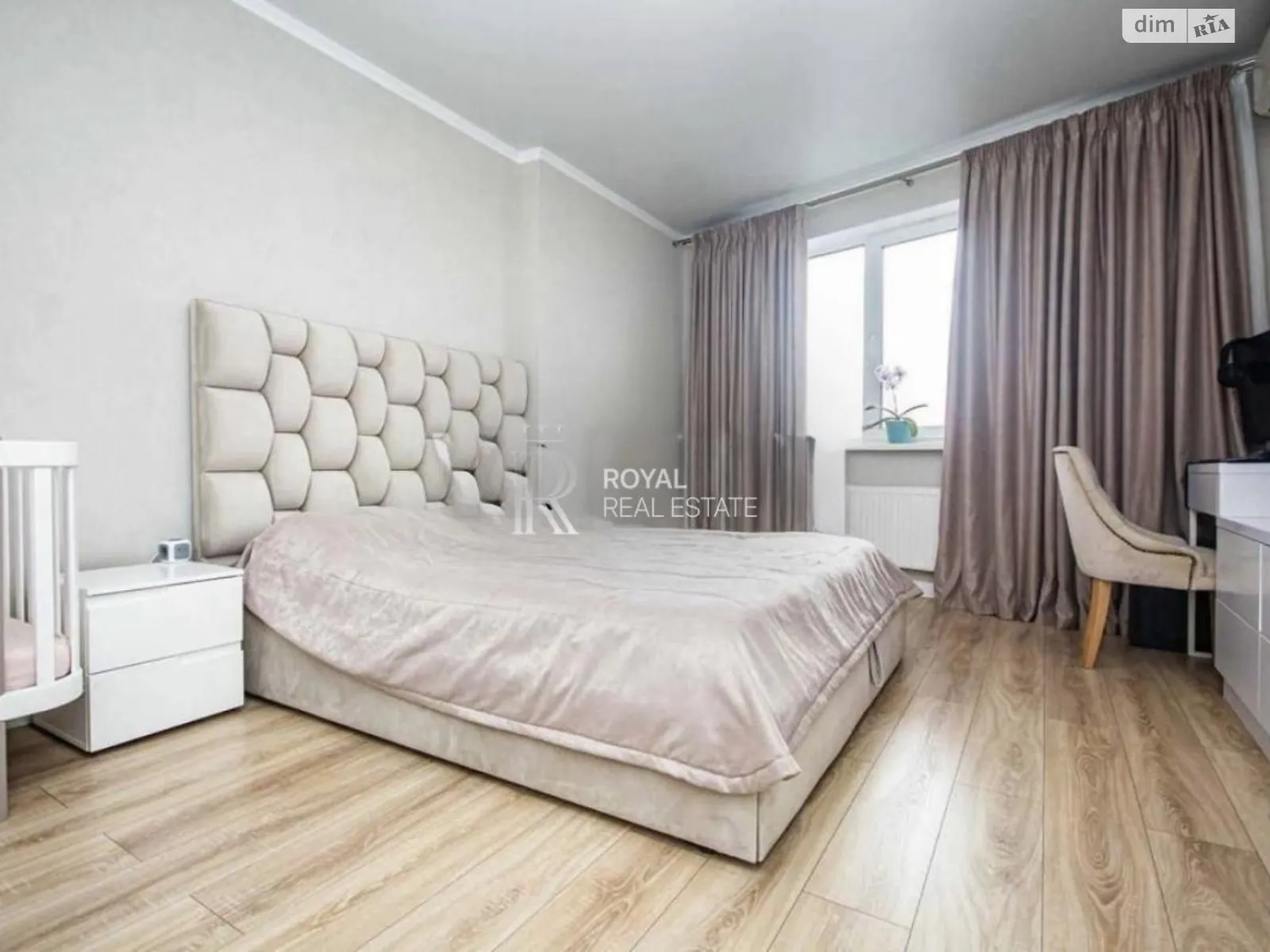 Продается 2-комнатная квартира 63 кв. м в Киеве, просп. Оболонский, 1 - фото 1