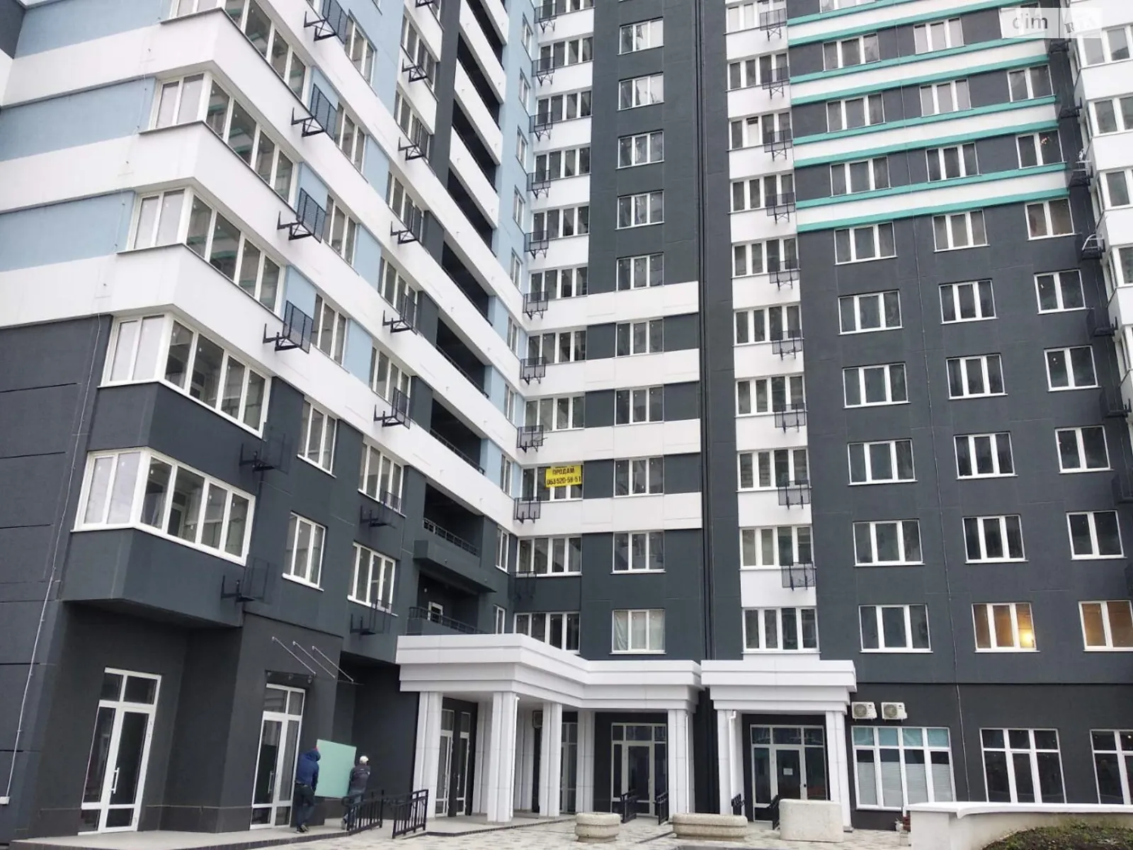 Продается 1-комнатная квартира 46 кв. м в Одессе, ул. Варненская - фото 1