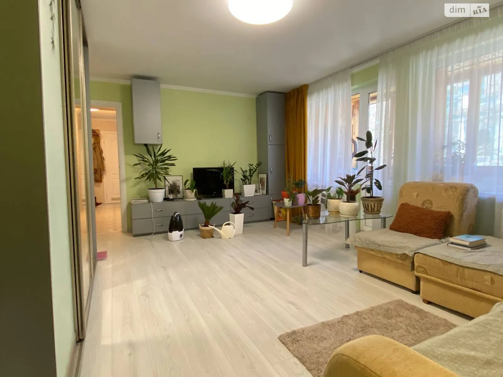 Продается 2-комнатная квартира 54 кв. м в Киеве, ул. Михаила Омельяновича-Павленко(Суворова), 18/20 - фото 1