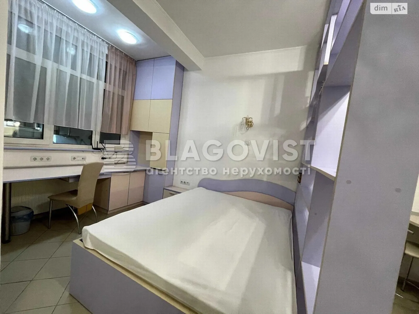 Продается 1-комнатная квартира 52 кв. м в Киеве, ул. Жилянская, 118 - фото 1