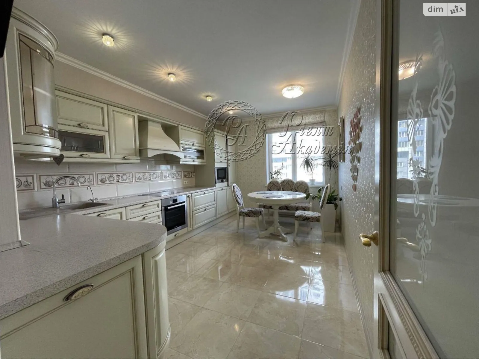 Продается 3-комнатная квартира 115 кв. м в Киеве, наб. Днепровская, 1А - фото 1