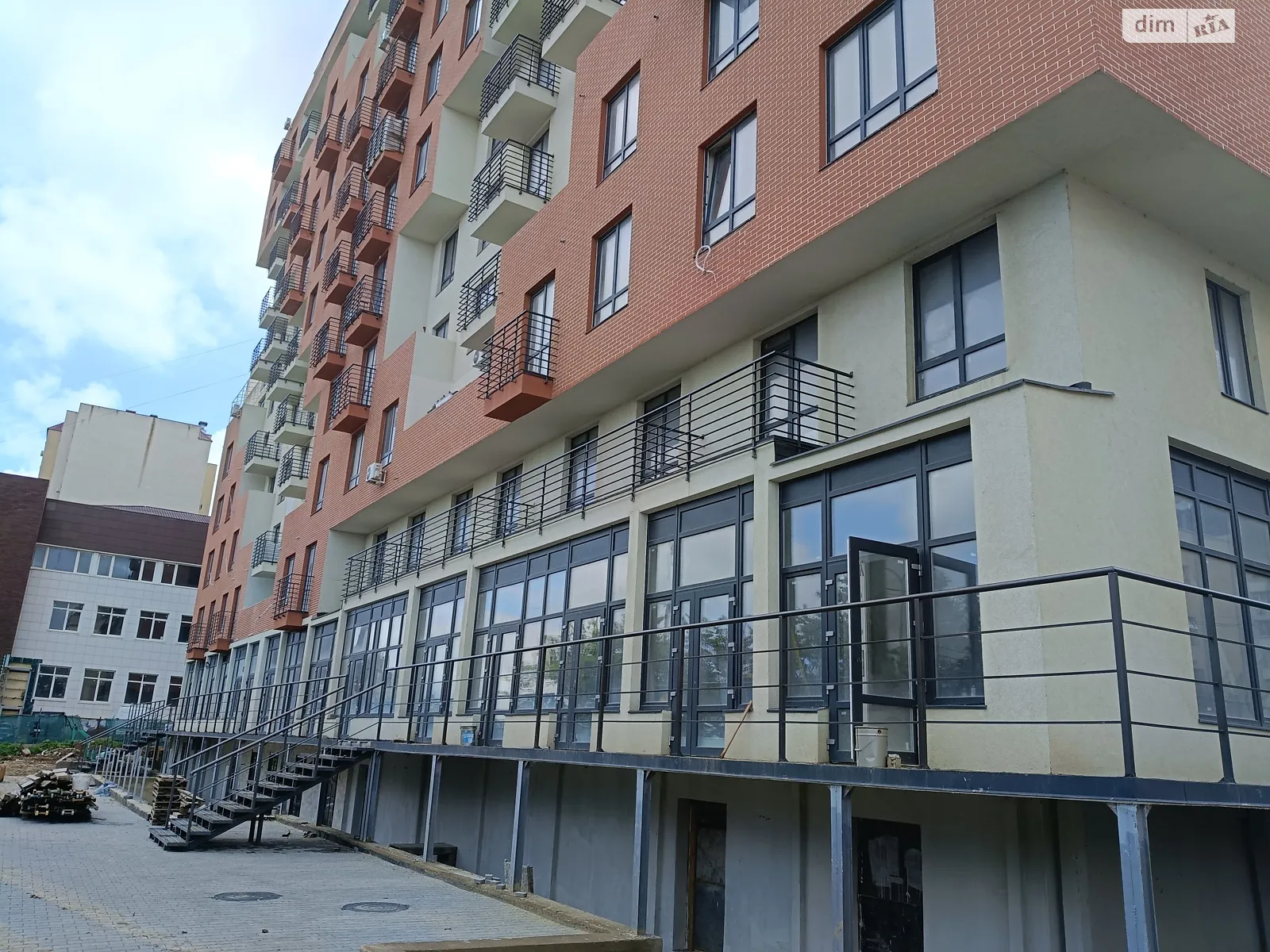 Продается 1-комнатная квартира 31.7 кв. м в Одессе, ул. Академика Сахарова - фото 1