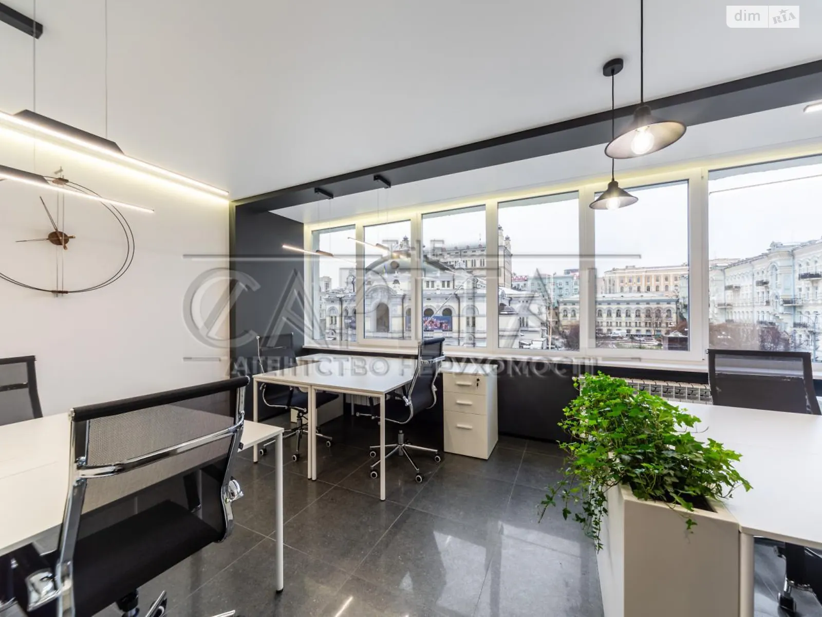 Сдается в аренду офис 80 кв. м в бизнес-центре, цена: 2800 $ - фото 1