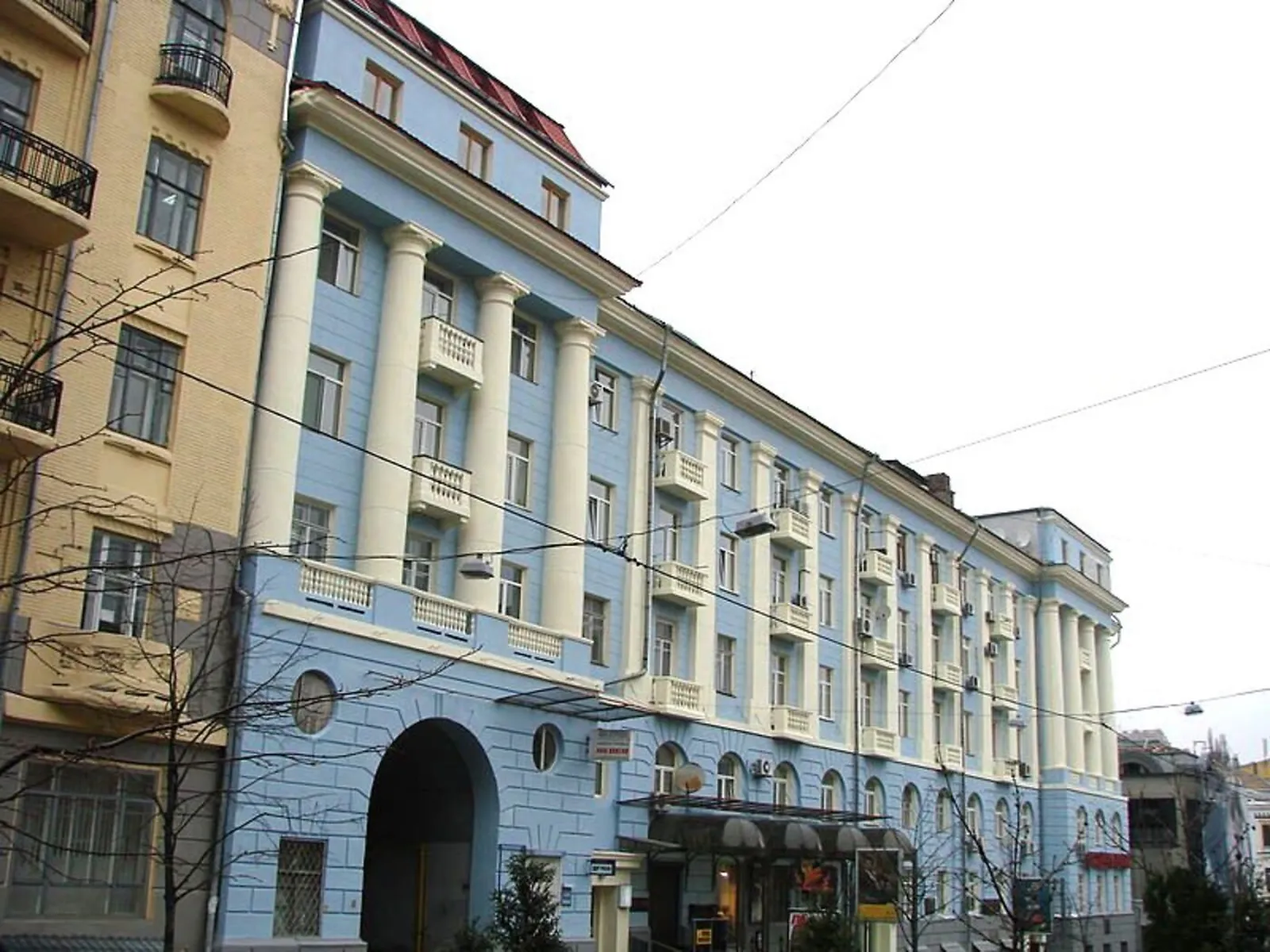 Продается 4-комнатная квартира 186 кв. м в Киеве, ул. Евгения Чикаленко(Пушкинская), 20 - фото 1
