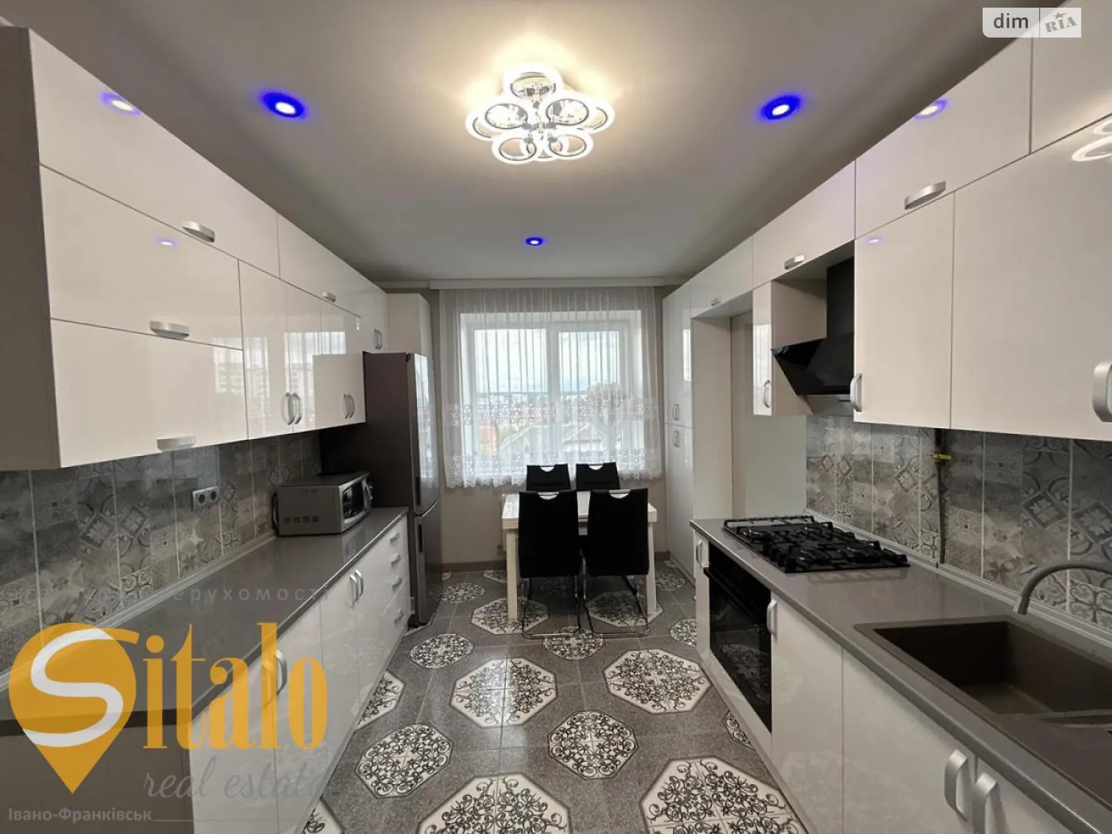 Продается 2-комнатная квартира 91.2 кв. м в Криховцах, ул. Виноградная, 15 - фото 1