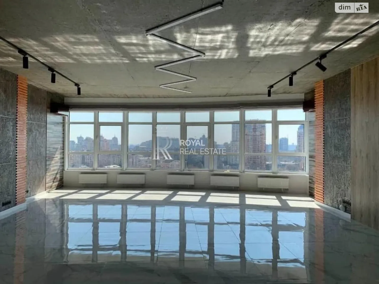 Сдается в аренду офис 160 кв. м в бизнес-центре, цена: 3000 $ - фото 1