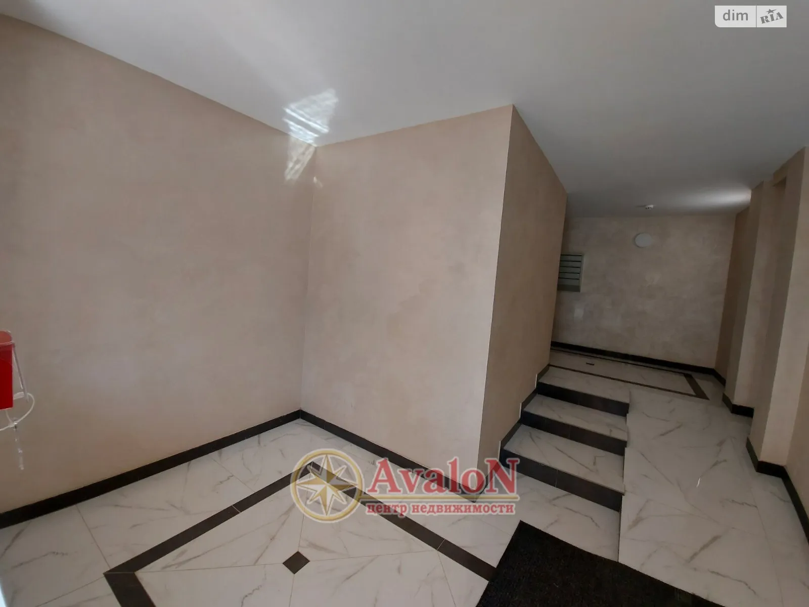 Продается 3-комнатная квартира 87.2 кв. м в Крыжановка, ул. Академика Сахарова, 9А - фото 1