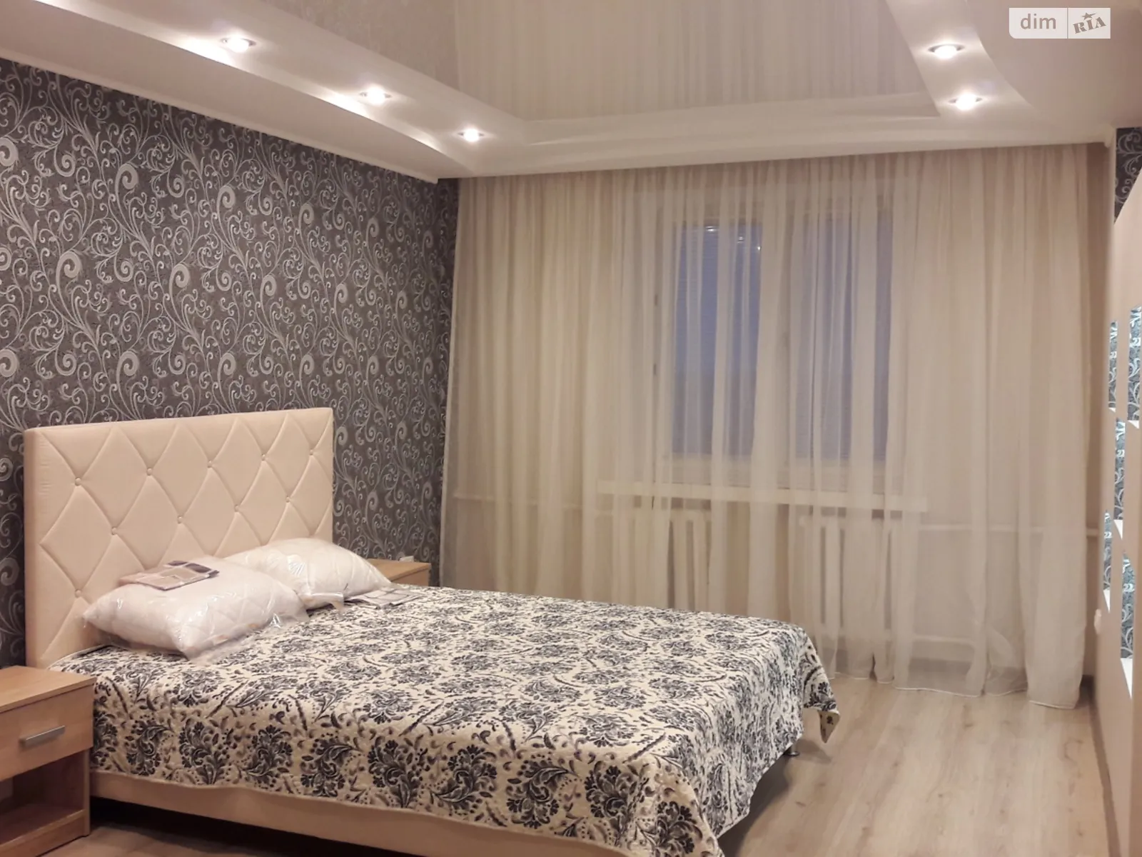 1-комнатная квартира 39 кв. м в Запорожье, ул. Василия Сергиенко, 70 - фото 1