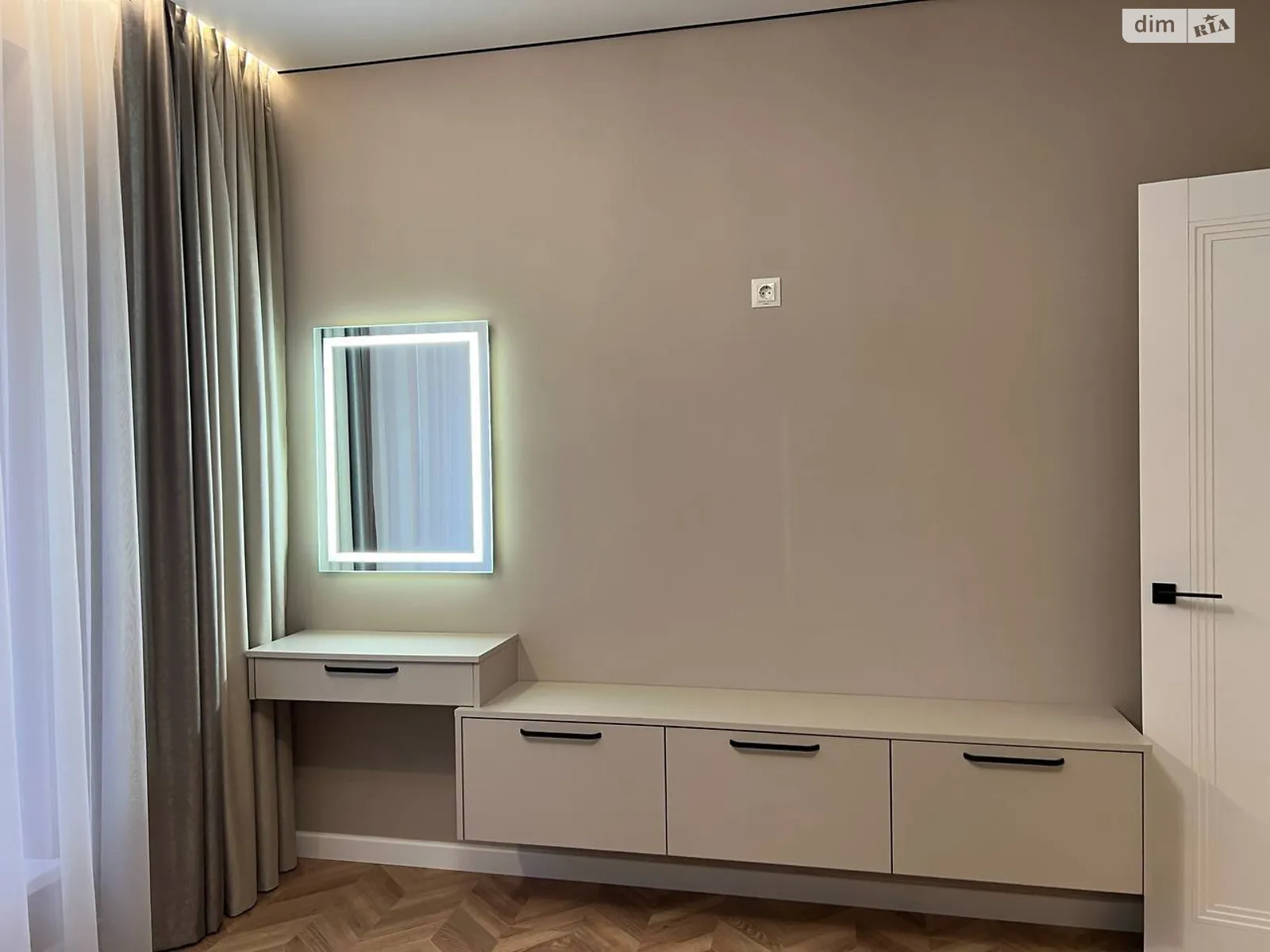 Продається 2-кімнатна квартира 66 кв. м у Івано-Франківську, вул. Героїв Миколаєва(Сєченова), 129А - фото 1