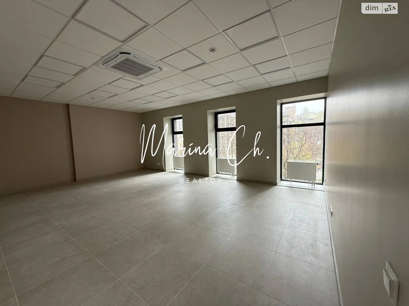 Сдается в аренду офис 142 кв. м в бизнес-центре, цена: 1700 $ - фото 1