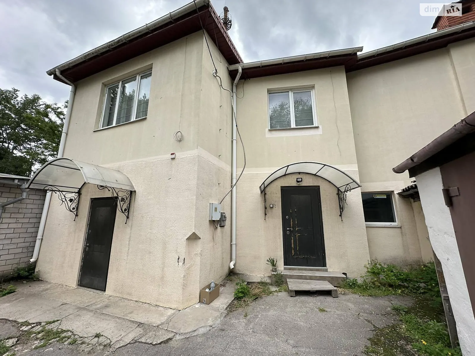 Продается офис 125 кв. м в бизнес-центре, цена: 50000 $ - фото 1