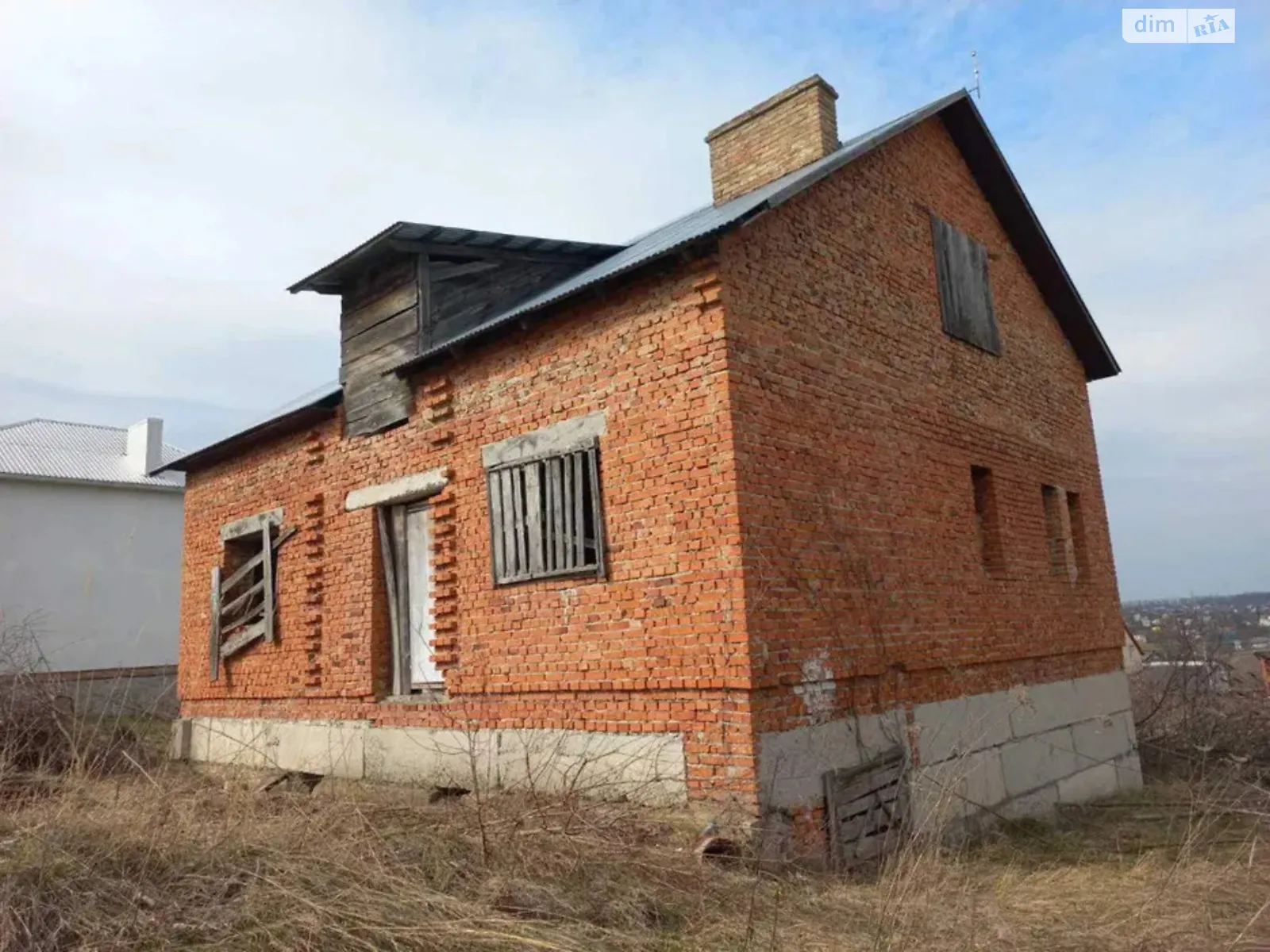 Продается дом на 2 этажа 150 кв. м с садом, цена: 80000 $ - фото 1