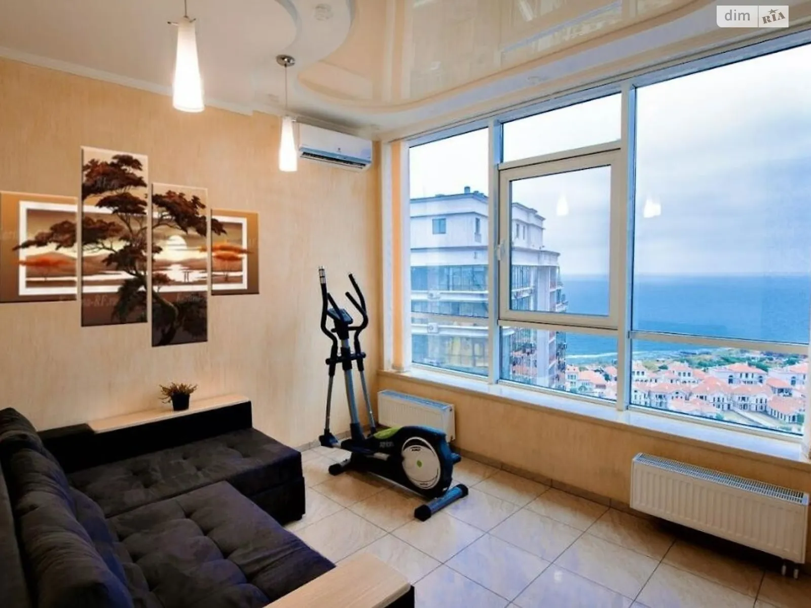 Продается 1-комнатная квартира 91 кв. м в Одессе, бул. Французский, 60Б - фото 1