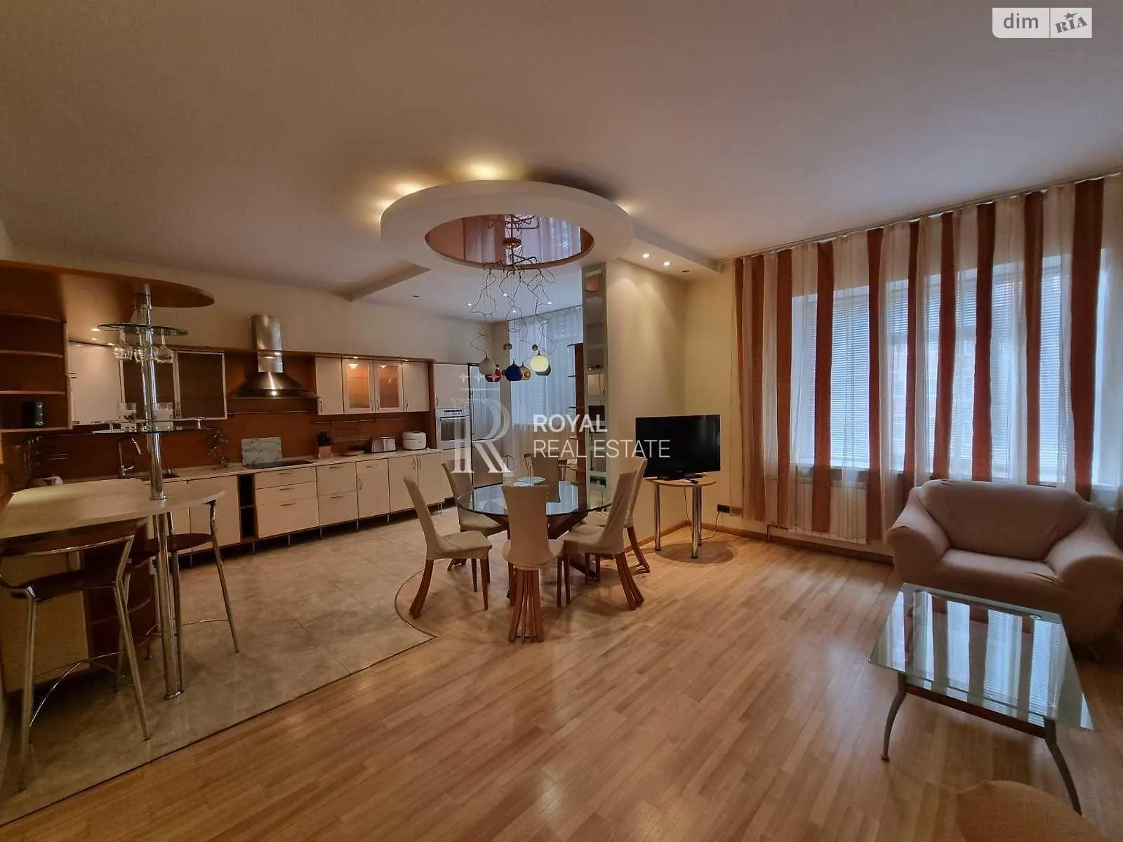 Сдается в аренду 3-комнатная квартира 112.6 кв. м в Киеве, ул. Ковпака, 17 - фото 1