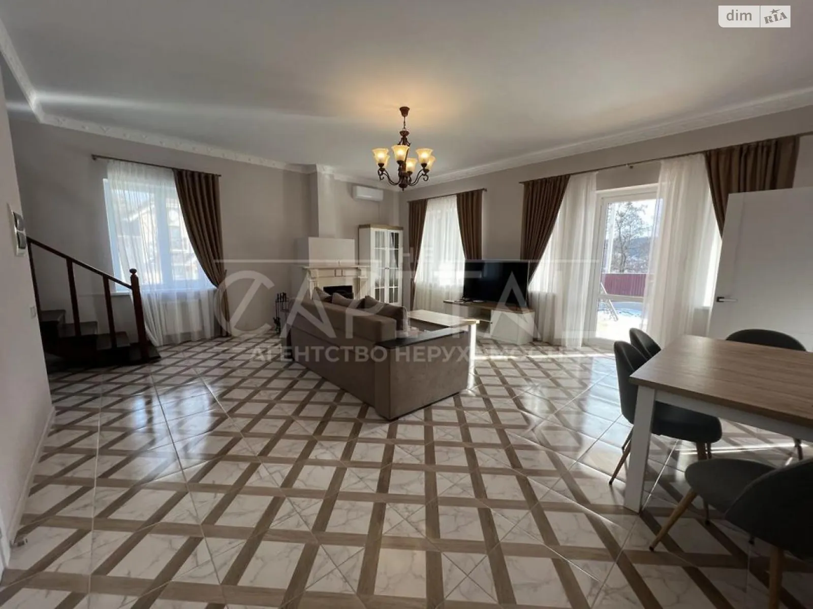 Здається в оренду будинок 3 поверховий 315 кв. м з каміном, цена: 1500 $ - фото 1