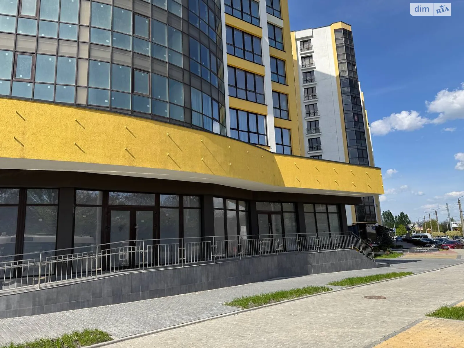вул. Івасюка, 86 Майзлі Івано-Франківськ ЖК Lystopad - фото 1