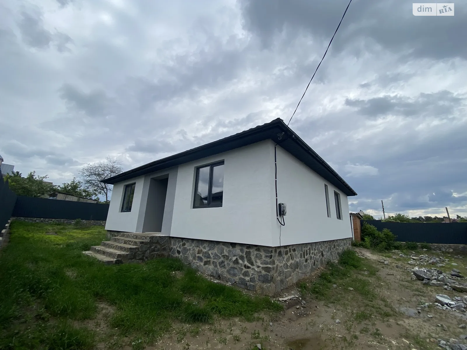Продается одноэтажный дом 105 кв. м с верандой, цена: 65000 $ - фото 1