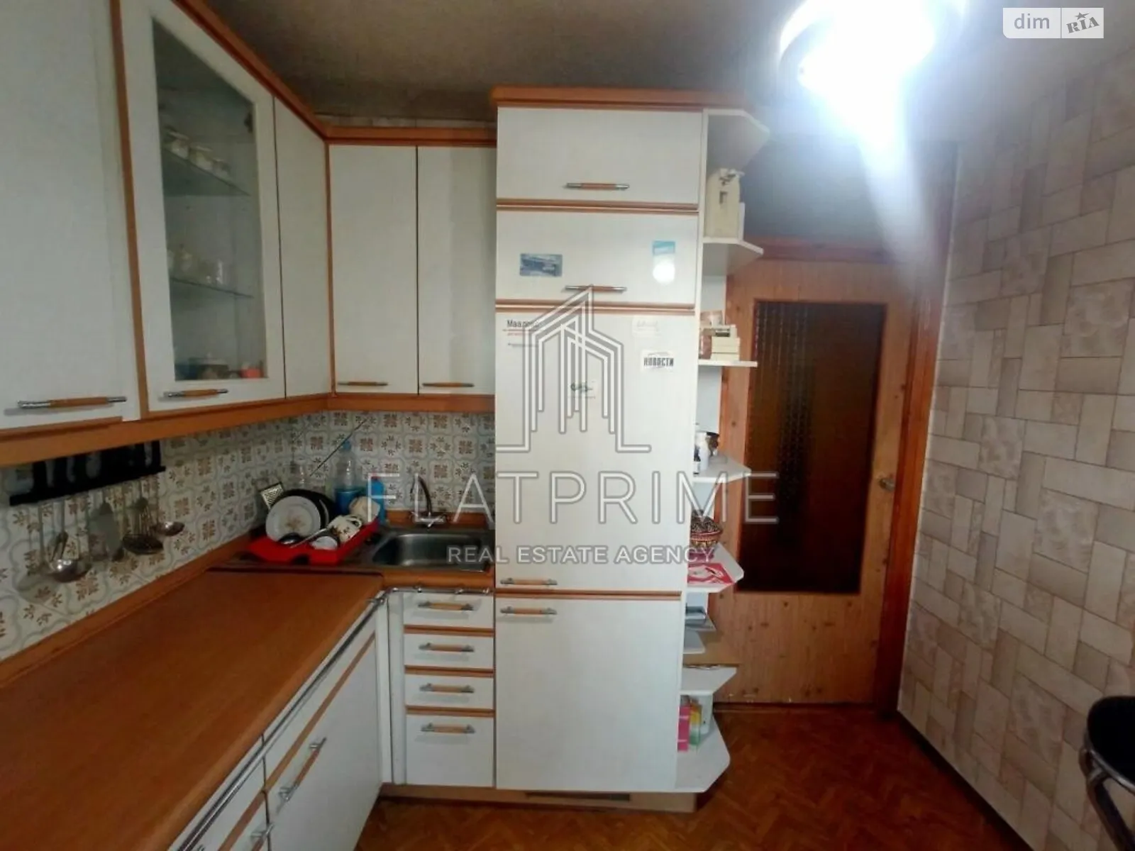 Продается 3-комнатная квартира 70 кв. м в Киеве, ул. Автозаводская, 93 - фото 1