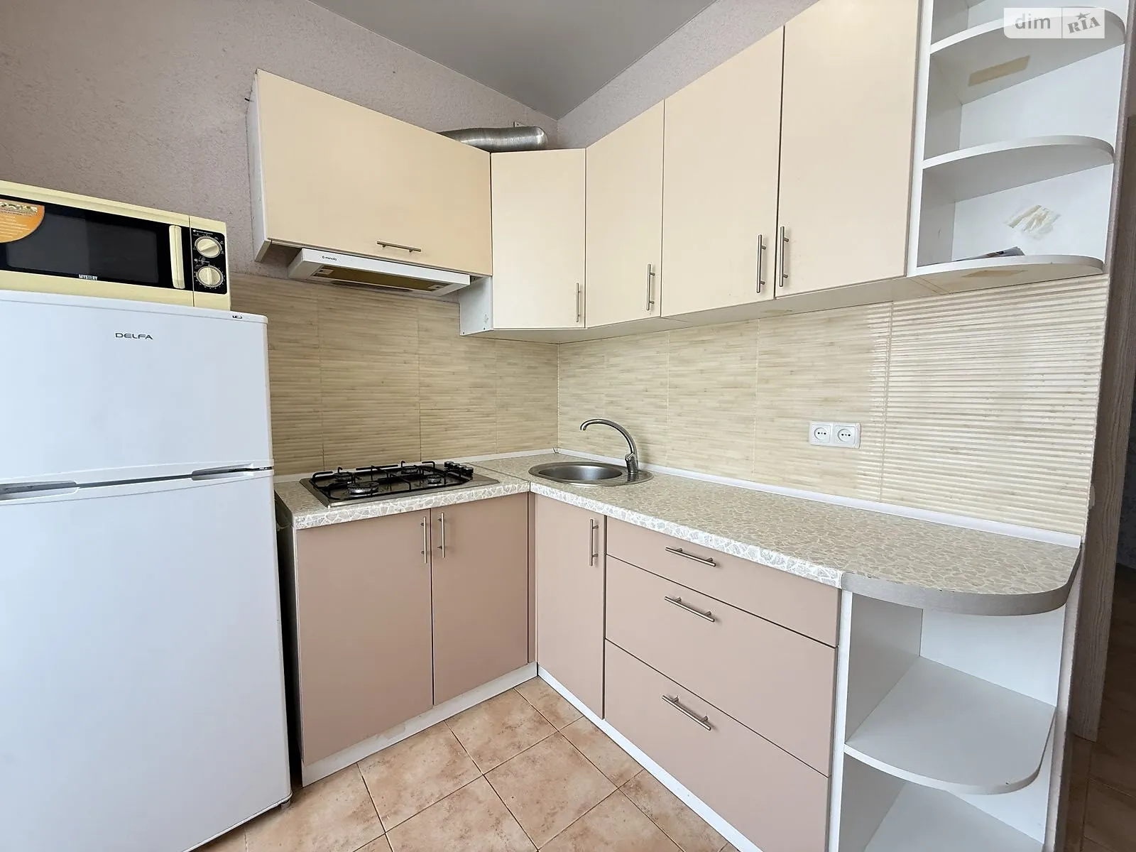 Продается 1-комнатная квартира 36 кв. м в Софиевской Борщаговке, ул. Боголюбова, 36 - фото 1